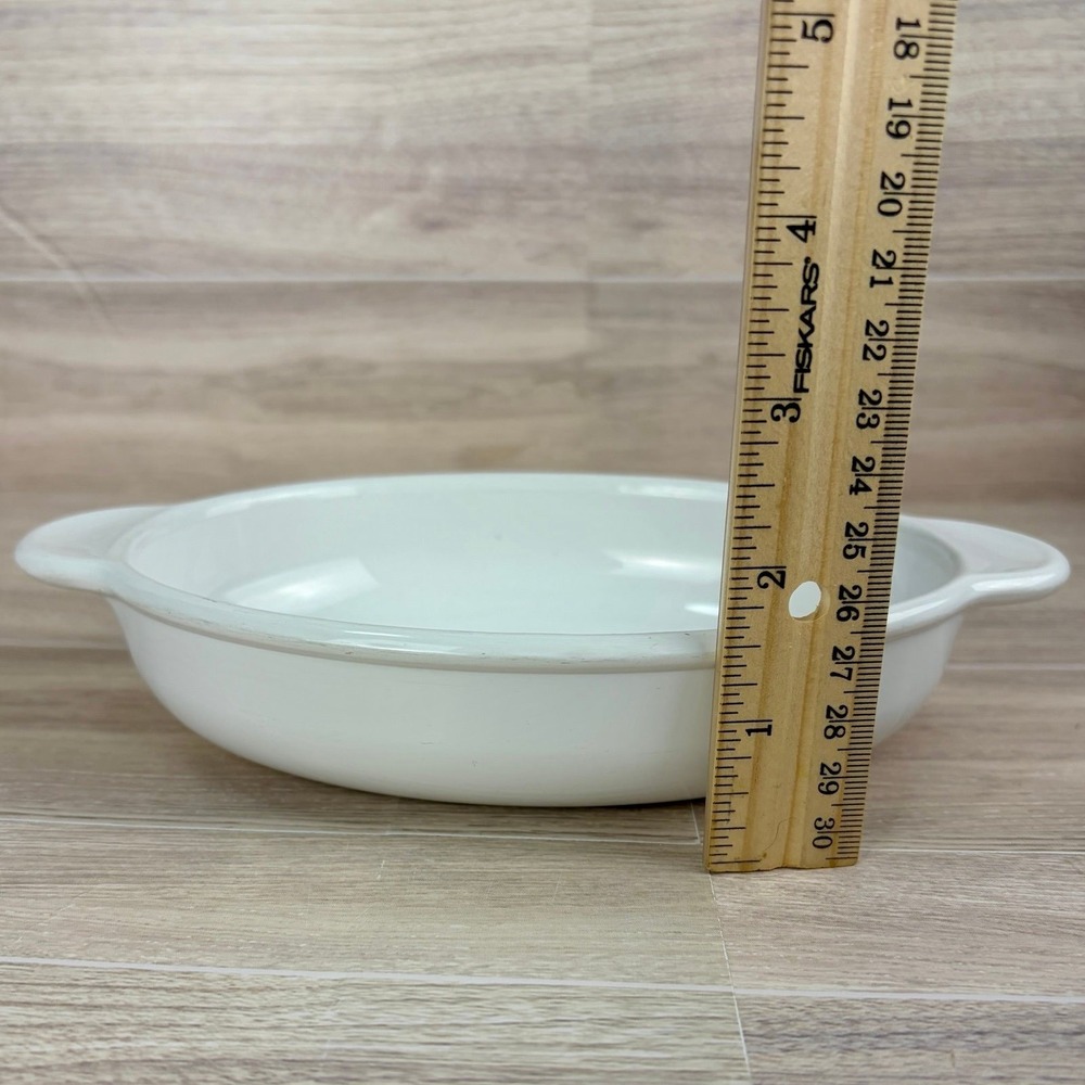 Corning Ware Baking Dish Small Oval Casserole White P-14-B No Lid 14 oz USA - Picture 5 of 7